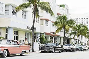 Miami Prints: American vintage cars, Ocean Drive, Miami South Beach, Art Deco District, Florida, USA