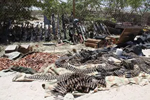 Seizure Prints: AMISOM recovers ams in Mogadishu (14922153601)