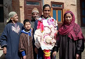 North India Prints: Anantnag, India. 02nd Mar, 2017