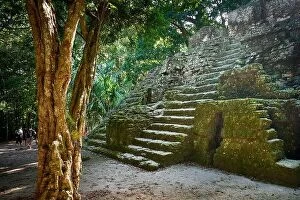 Images Dated 29th February 2016: Ancient Maya Ruins, Tikal National Park, Yucatan, Guatemala UNESCO