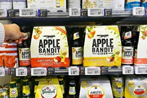 Shelves Prints: Apple Ciders in a store