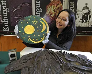 Disc Prints: Archaeologist Tomoko Emmerling presents a copy of the Sky Disc of Nebra in halle
