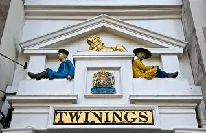 Kinds Prints: Two Asian figures and a golden lion above the entrance to the famous Twinings tea shop