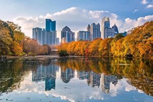 Images Dated 27th January 2017: Atlanta, Georgia, USA Piedmont Park skyline in autumn on Lake meer