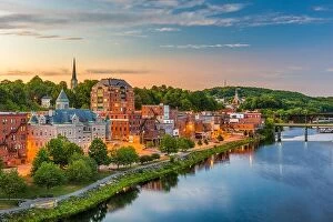 Images Dated 21st September 2016: Augusta, Maine, USA downtown skyline on the Kennebec River