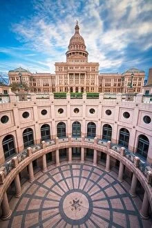 Images Dated 2nd February 2018: Austin, Texas, USA at the Texas State Capitol at dusk