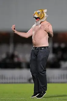 Full Length Prints: Australian Rules Football - AFL European Challenge Cup - Port Adelaide v Western Bulldogs - The KIA Oval