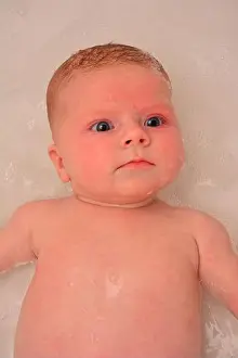 Careful Prints: Baby in the bath
