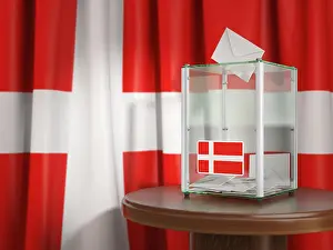 Elect Prints: Ballot box with flag of Denmark and voting papers