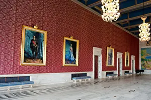 Rooms Prints: Banquett Hall with portraits of the Norvegian royal family at the Oslo City Hall