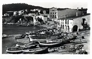 Puerto Prints: Barcas de pesca en el puerto de Calella de Palafrugell (Girona). Año 1940. Tarjeta postal