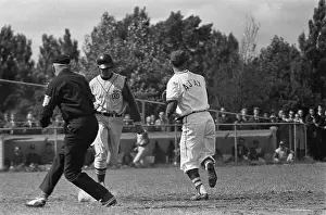 Results Prints: Baseball Ajax versus Haarlem Nicols 2-13 Date: 21 June 1964 Location: Amsterdam