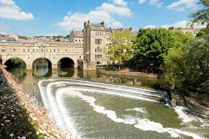 Weir Prints: Bath, Somerset, UK. Pulteney bridge and river weir