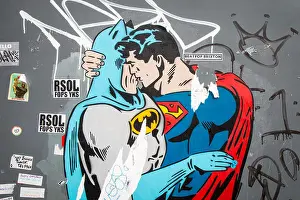 Kiss Prints: Batman kissing superman