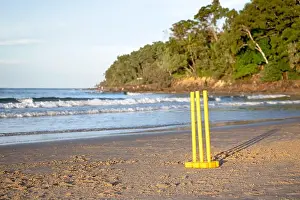 Island Shore Prints: Beach cricket, Christmas in Australia