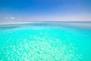 Images Dated 28th April 2016: Beautiful beach and tropical sea, turquoise lagoon. Exotic ocean water, clear sky and horizon