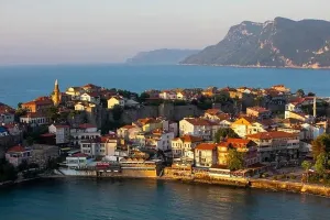 Big Rocky Prints: Beautiful cityscape on the mountains over Black-sea