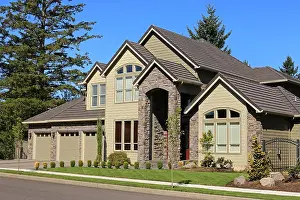 Townhouse Prints: Beautiful Family Home in Suburban Neighborhood