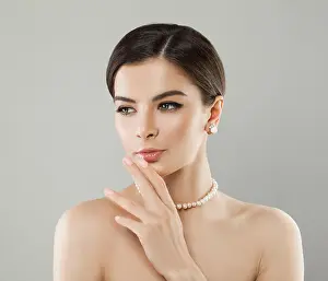Earrings Prints: Beautiful Lady Wearing White Pearls Earrings and Necklace