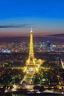 Images Dated 5th May 2016: Beautiful view Eiffel tower during light show at dusk, Paris, France