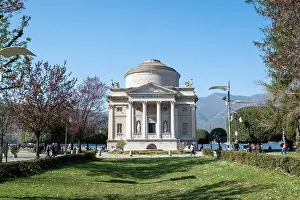 Como Lake Prints: Beautiful view with Volta Temple in Como - Como lake in Italy