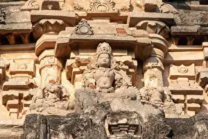 Hampi Prints: Beautifully carved images on the outer walls of Vijaya Vitthala Temple in Hampi
