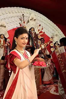 Housewife Prints: Bengali women celebrating durga pooja, Kolkata, West Bengal, India