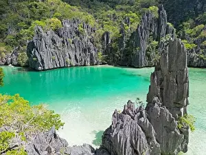 Droneshoot Prints: Boat tour from El Nido, Palawan, drone shoot in Philipinnes