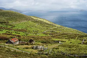 High Angle View Prints: Bolus Head, Abandoned farmhouse; Iveragh Peninsula, County Kerry, Ireland, UK