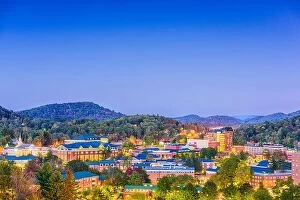 Images Dated 5th October 2017: Boone, North Carolina, USA campus and town skyline