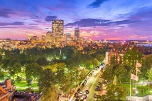 Images Dated 16th October 2016: Boston, Massachusetts, USA downtown skyline over the park at dusk
