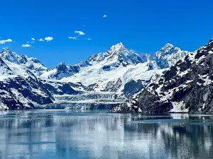 Alaska Prints: A breathtaking view of Glacier Bay National Park