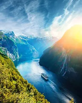 Norge Prints: Breathtaking view of Sunnylvsfjorden fjord and famous Seven Sisters waterfalls