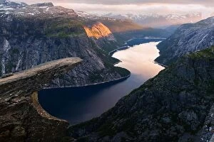 Images Dated 18th July 2017: Breathtaking view of Trolltunga rock