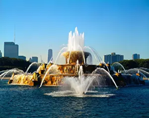 Highways Prints: Buckingham Fountain in Chicago Illinois USA