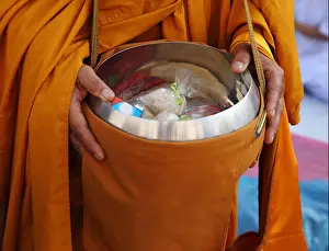 Give Prints: Buddhist monk's alms bowl