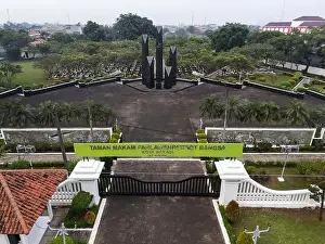 Bulak Kapal Heroes Cemetery (officially named Taman Makam Pahlawan Nasional Utama Bekasi) abbreviated as TMP Bekasi)