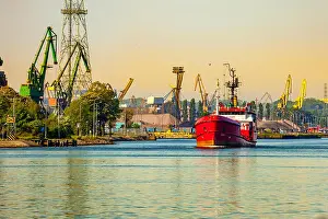 Bunker Prints: Bunker ship leaving port of Gdansk, Poland