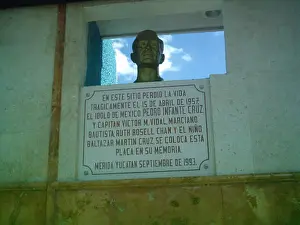 Cinematic Prints: A bust of Mexican actor Pedro Infante in Mérida