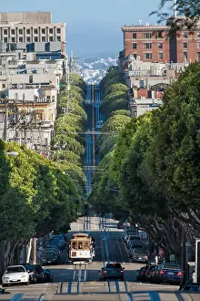 Old Fashioned Prints: Cable car, Hyde St, Knob Hill, San Francisco, California, United States