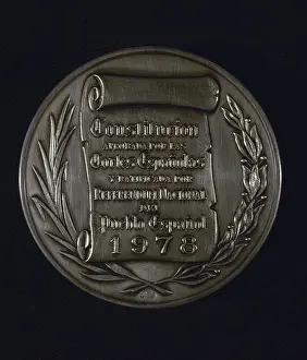 Obverse Prints: CAJA ESTUCHE DE PLATA CON LA CONSTITUCION 1978-DET ANVERSO:ESCUDO DE ESPAÑA