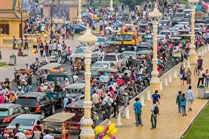 Phnom Penh Prints: Cambodia Phnom Penh traffic jam on Sisowath Quay