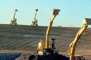 Shovel Prints: Caterpillar excavators at Power Parade in Peoria Illinois