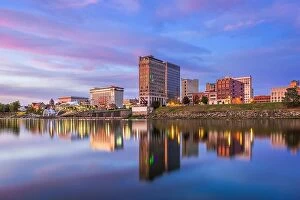 Images Dated 21st October 2017: Charleston, West Virginia, USA skyline on the Kanawha River