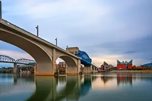 Chattanooga, Tennessee, USA downtown skyline on the Tennessee River at dusk