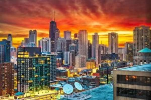 Images Dated 9th May 2018: Chicago, Illinois, USA downtown city skyline at dawn