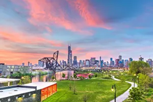 Chicago, Illinois, USA park and downtown skyline at twilight