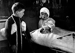 Injuries Prints: Children receiving hospital treatment