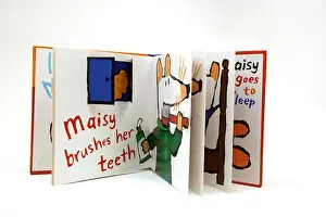 Childrens Prints: Children's Book Maisy Maisy Goes To Bed