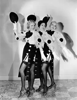 Ghiv Prints: Chorus Girls, Publicity Portrait on-set of the Film, '42nd Street', 1933